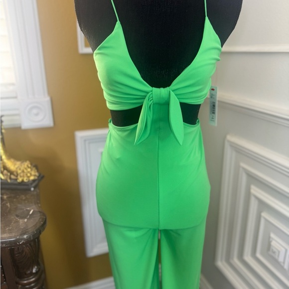Alice + Olivia Cut Out Green Jumpsuit - Picture 13 of 14